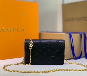 Louis Vuitton Coussin Pochette In Black