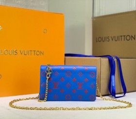 Louis Vuitton Coussin Pochette - Blue - Red