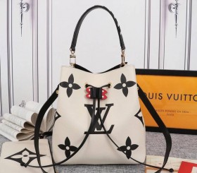 Louis Vuitton Crafty NeoNoe MM Bag In Cream