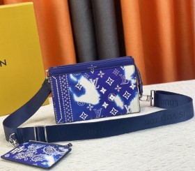 Louis Vuitton Gaston Wearable Wallet - Blue
