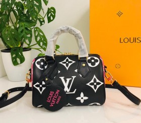 Louis Vuitton Oversized Monogram Pattern Empreinte Speedy Bandouliere 20 Handbag - Black - White
