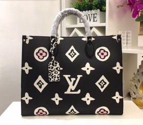Louis Vuitton Wild At Heart Monogram Giant Onthego GM Tote In Black
