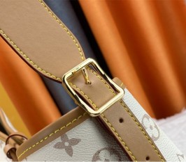 Louis Vuitton Monogram Dune Canvas CarryAll MM Bag
