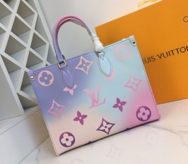 Louis Vuitton Spring 2022 Onthego MM Tote In Sunrise Pastel